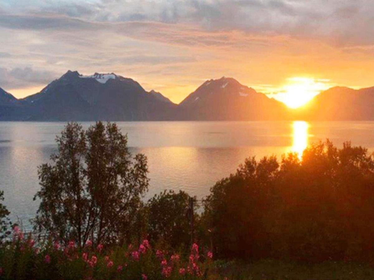 6 Person Holiday Home In Olderdalen Kültér fotó